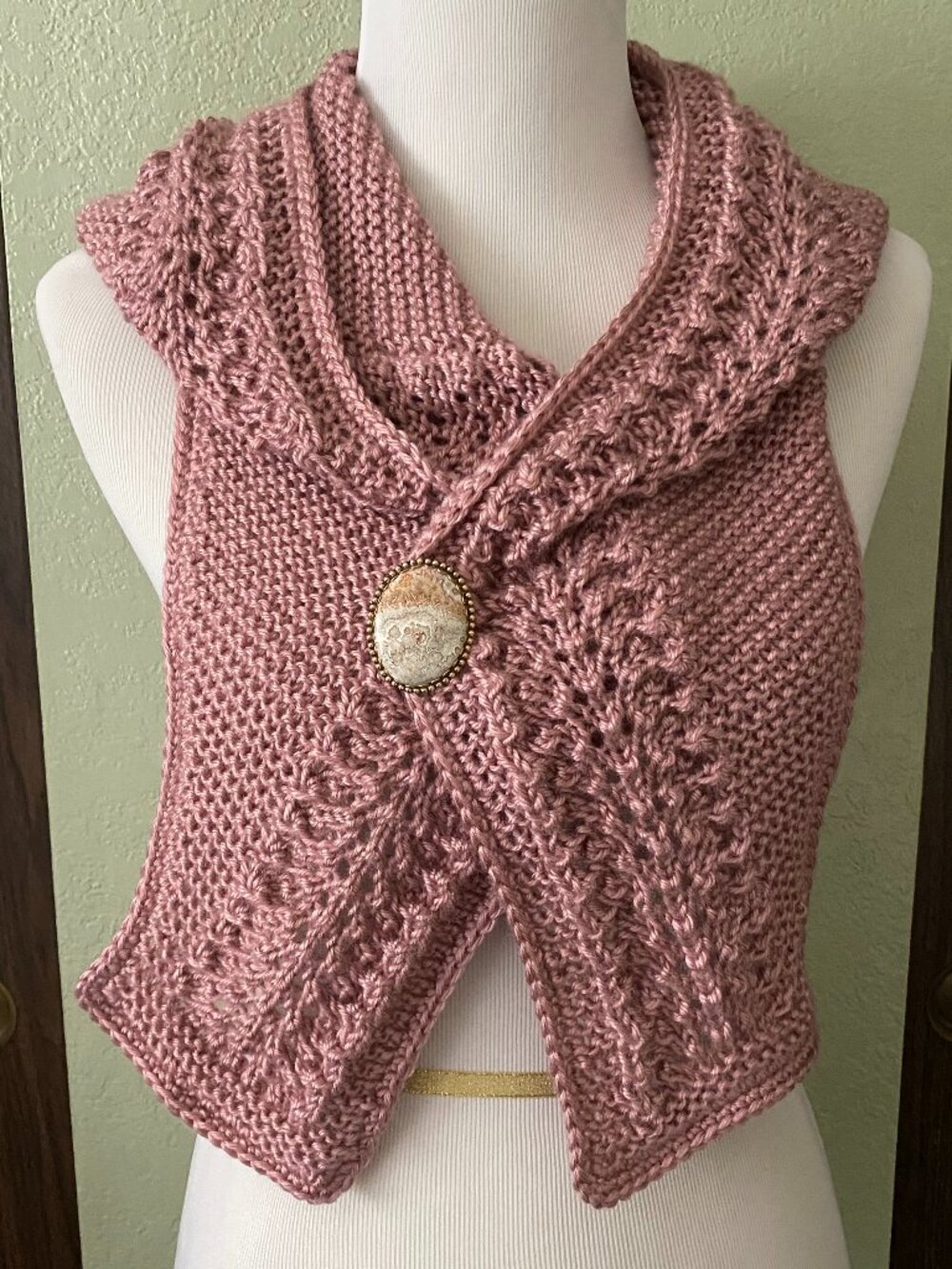 Hand Knit Country Rose Hooded Scarf Lacy Lettuce Pattern